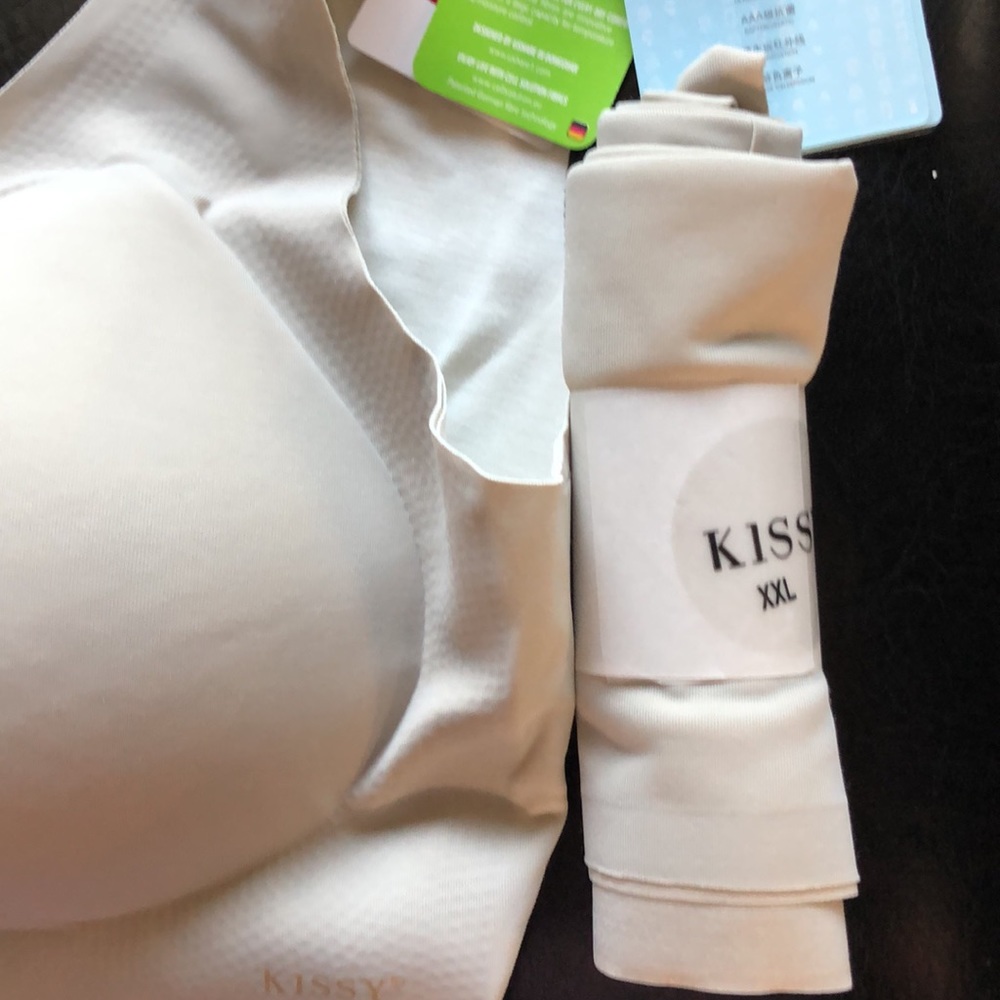 Kissy Bra - Picture 5 of 9